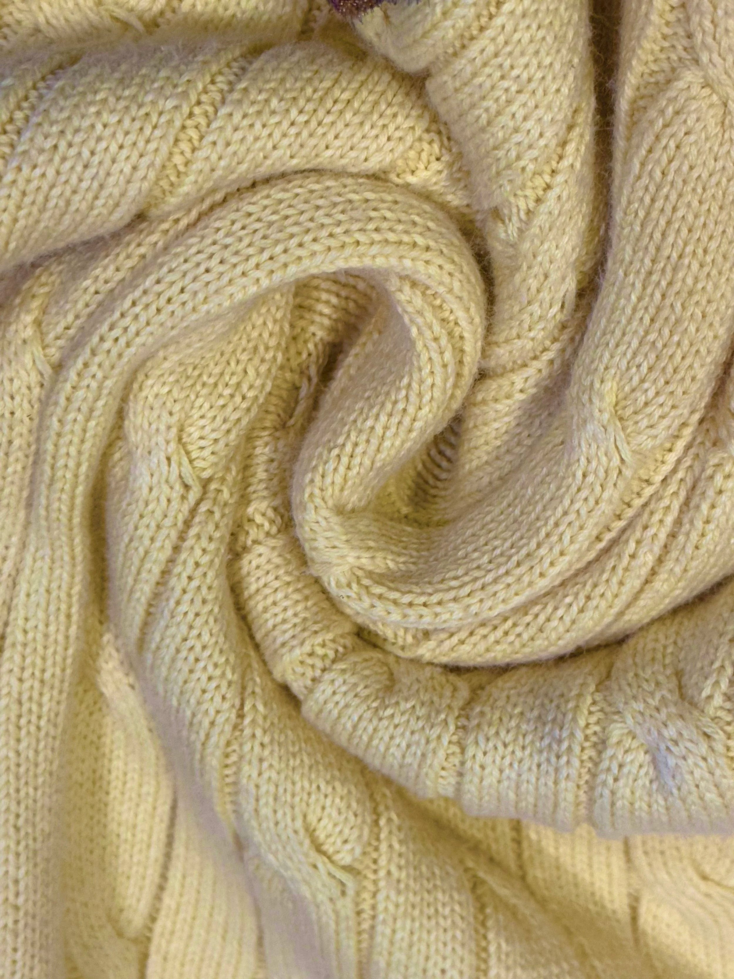 Wänelite -1 Yellow Sweater (B Grade)