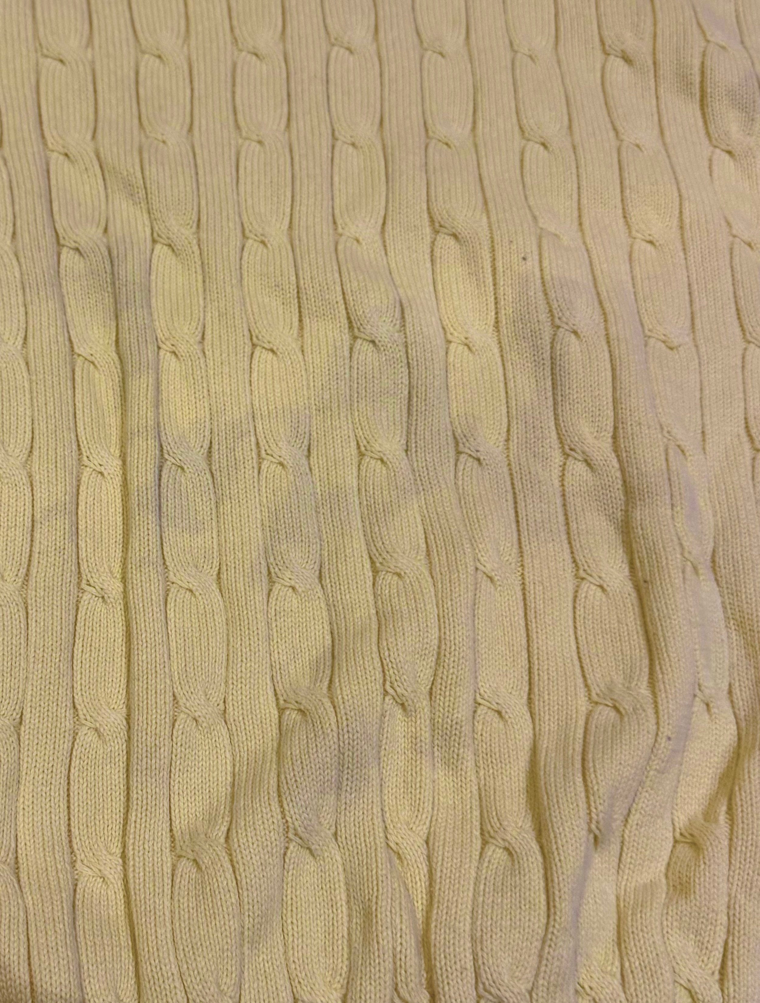 Wänelite -1 Yellow Sweater (B Grade)